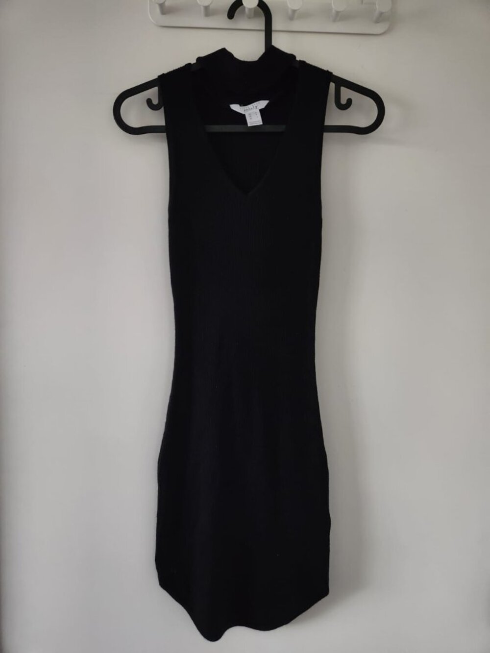 Form fitting ribbed knit dress